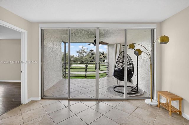 1911 Sabal Palm Drive 202, Davie, FL 33324