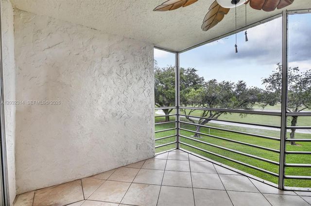 1911 Sabal Palm Drive 202, Davie, FL 33324