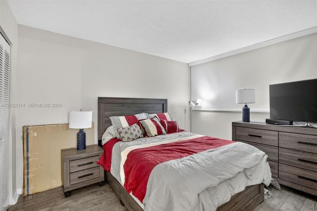 1911 Sabal Palm Drive 202, Davie, FL 33324