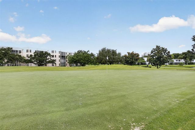 1911 Sabal Palm Drive 202, Davie, FL 33324