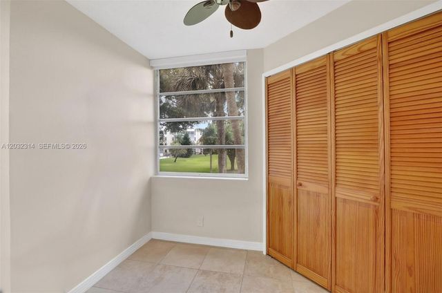 1911 Sabal Palm Drive 202, Davie, FL 33324