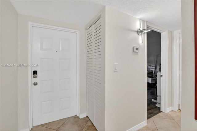 1911 Sabal Palm Drive 202, Davie, FL 33324