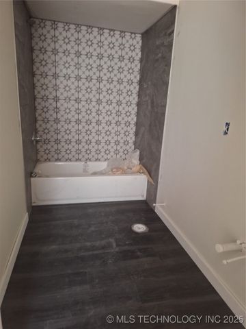 509 N Weenonah Avenue, Claremore, OK 74017