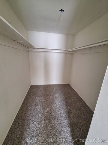 509 N Weenonah Avenue, Claremore, OK 74017