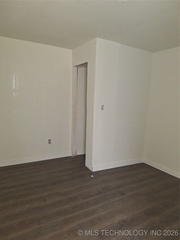 509 N Weenonah Avenue, Claremore, OK 74017