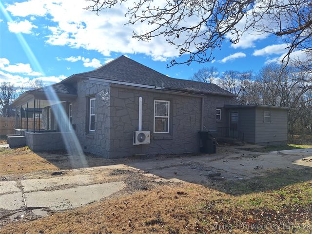 509 N Weenonah Avenue, Claremore, OK 74017