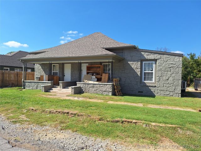 509 N Weenonah Avenue, Claremore, OK 74017
