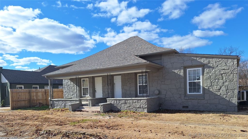 509 N Weenonah Avenue, Claremore, OK 74017