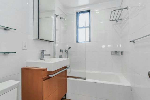 8380 118th St Apt 3P, New York City, NY 11415