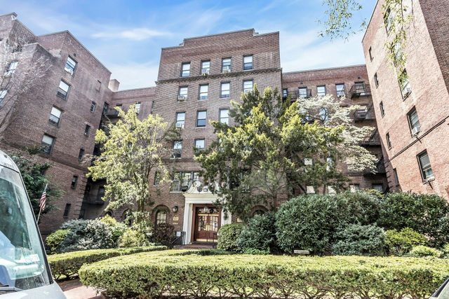 8380 118th St Apt 3P, New York City, NY 11415