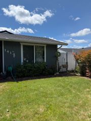 141 Southridge Way, Grants Pass, OR 97527