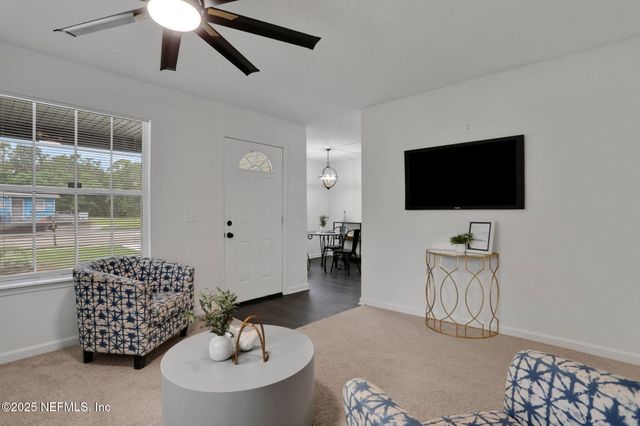 4949 AVENUE B, Jacksonville, FL 32209