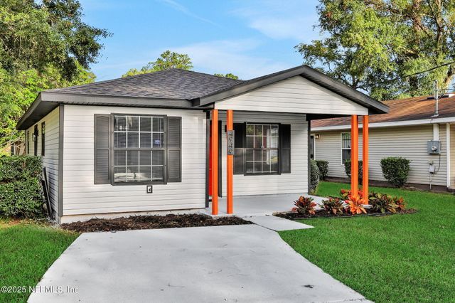 4949 AVENUE B, Jacksonville, FL 32209