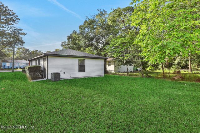 4949 AVENUE B, Jacksonville, FL 32209