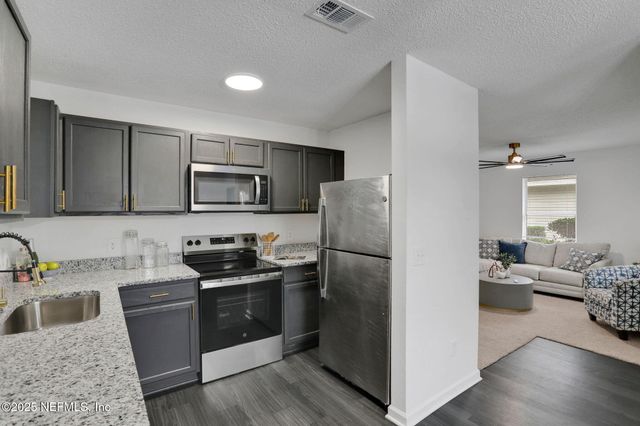 4949 AVENUE B, Jacksonville, FL 32209