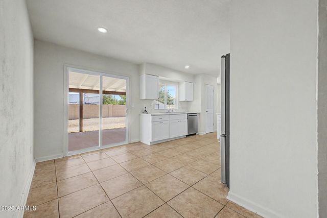 4213 W SUNNYSIDE Avenue, Phoenix, AZ 85029