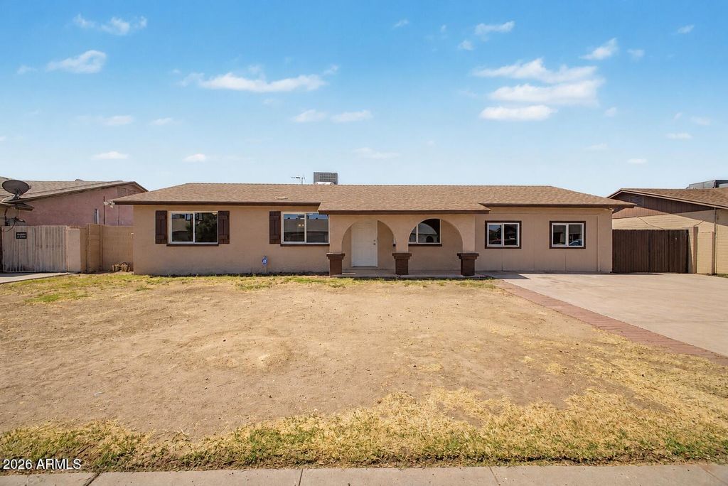 4213 W SUNNYSIDE Avenue, Phoenix, AZ 85029 — photo 2
