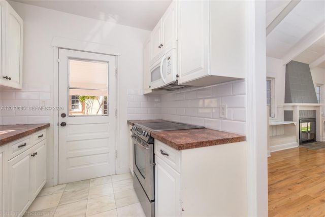 228 SW 23rd Rd FRONT, Miami, FL 33129