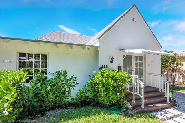 228 SW 23rd Rd FRONT, Miami, FL 33129