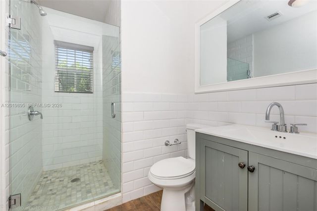 228 SW 23rd Rd FRONT, Miami, FL 33129
