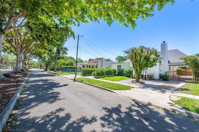 228 SW 23rd Rd FRONT, Miami, FL 33129