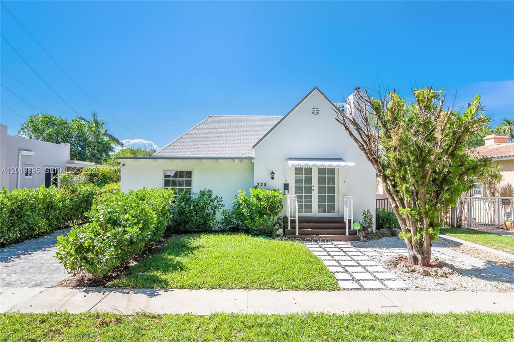 228 SW 23rd Rd FRONT, Miami, FL 33129