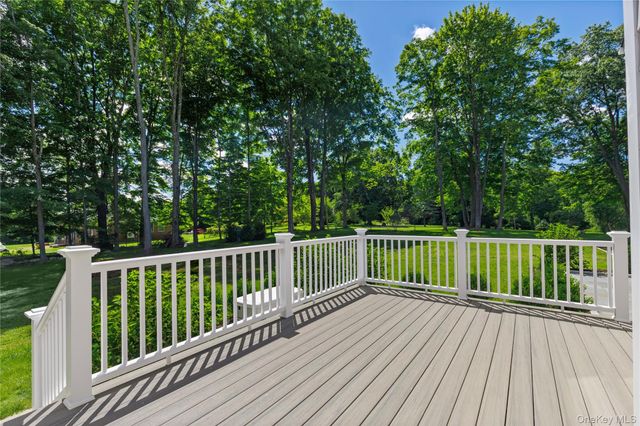 230 Pinesbridge Road, Millwood, NY 10546