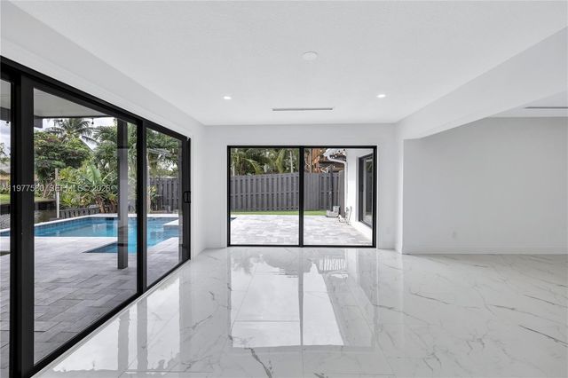 1608 SW 5th Ct, Fort Lauderdale, FL 33312