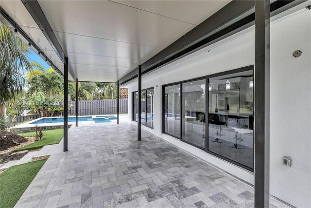 1608 SW 5th Ct, Fort Lauderdale, FL 33312