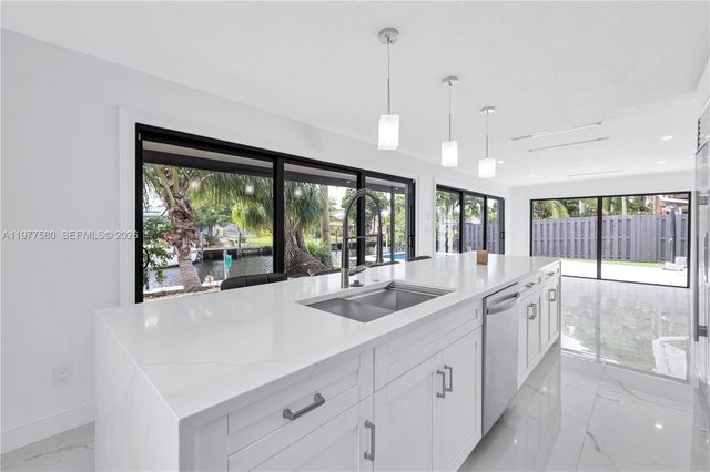 1608 SW 5th Ct, Fort Lauderdale, FL 33312