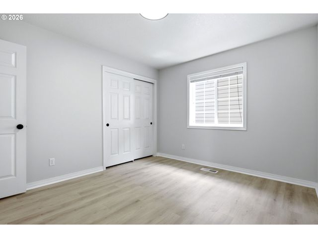 1264 Se LARCH Way, Gresham, OR 97080
