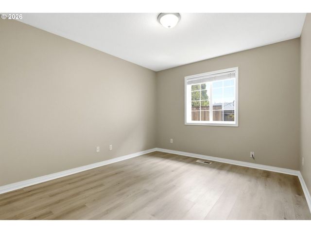 1264 Se LARCH Way, Gresham, OR 97080
