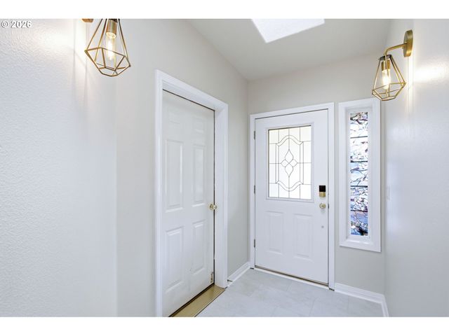 1264 Se LARCH Way, Gresham, OR 97080