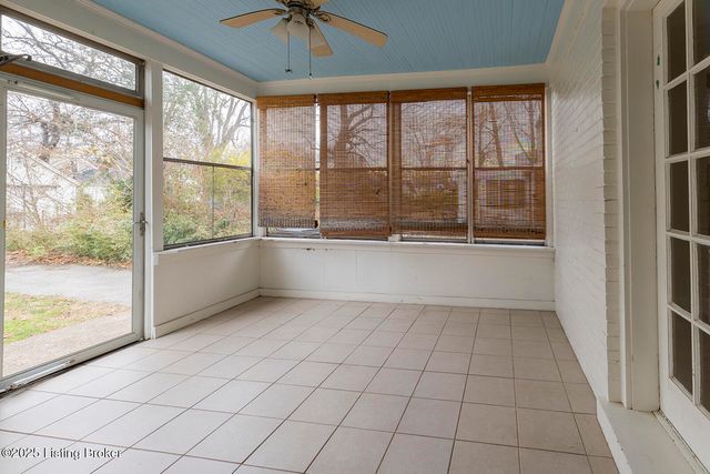 505 Oxford Pl, Louisville, KY 40207