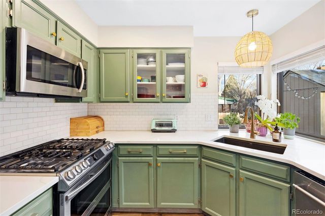 6672 W 81st Avenue, Arvada, CO 80003