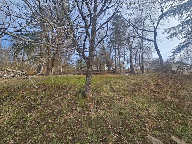 86 Water Street, Clarksburg, WV 26426