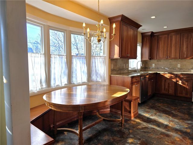 38 Bretton Woods Drive, Cranston, RI 02920