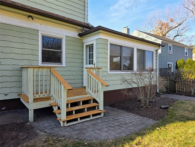 38 Bretton Woods Drive, Cranston, RI 02920