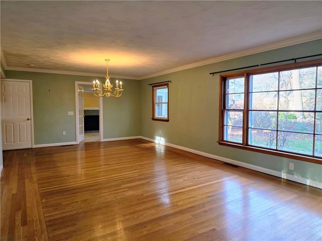 38 Bretton Woods Drive, Cranston, RI 02920