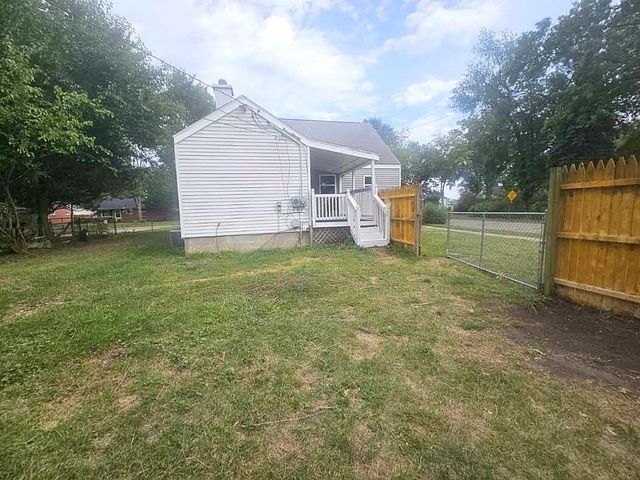 6015 Herbert Street, Westland, MI 48185