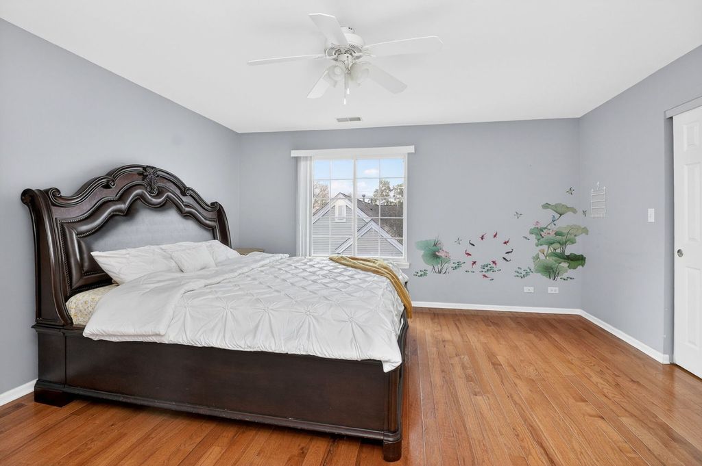 Image 17 of property listing at 1114 Andover Court, Glendale Heights, IL 60139
