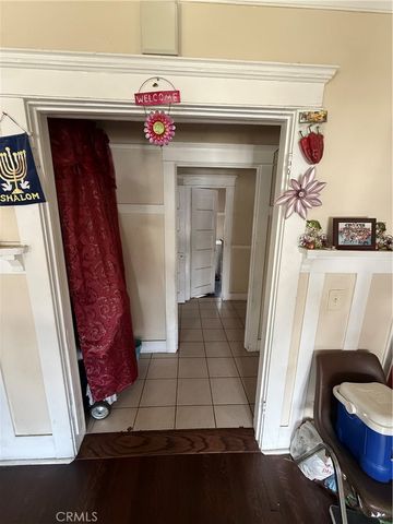 1403 Elm, Long Beach, CA 90813