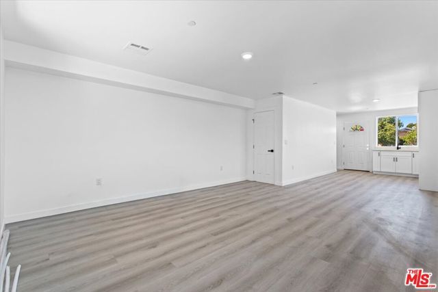 442 E 118th Street, Los Angeles, CA 90061