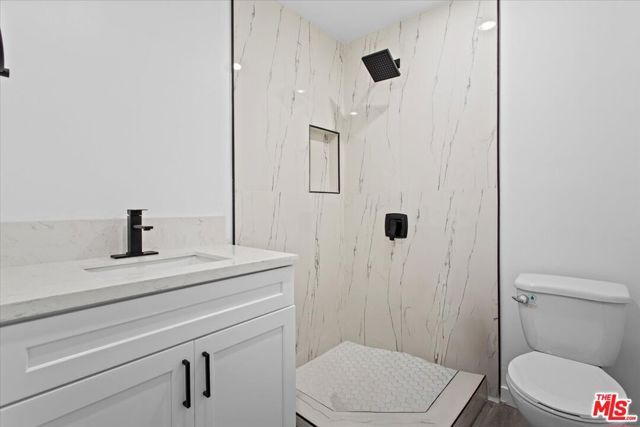 442 E 118th Street, Los Angeles, CA 90061