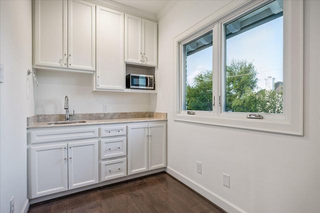5201 Cedar Creek Drive, Houston, TX 77056