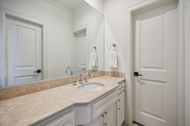 5201 Cedar Creek Drive, Houston, TX 77056