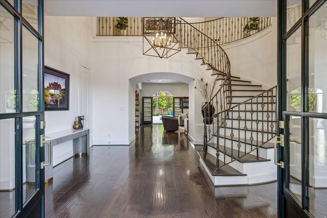 5201 Cedar Creek Drive, Houston, TX 77056