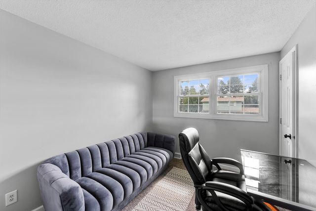 2822 S Hampton Drive, Bettendorf, IA 52722