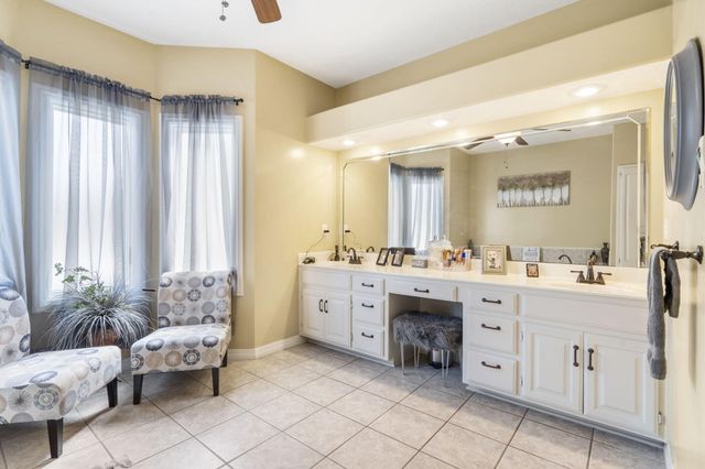 3909 West Eaglecrest Street, Battlefield, MO 65619