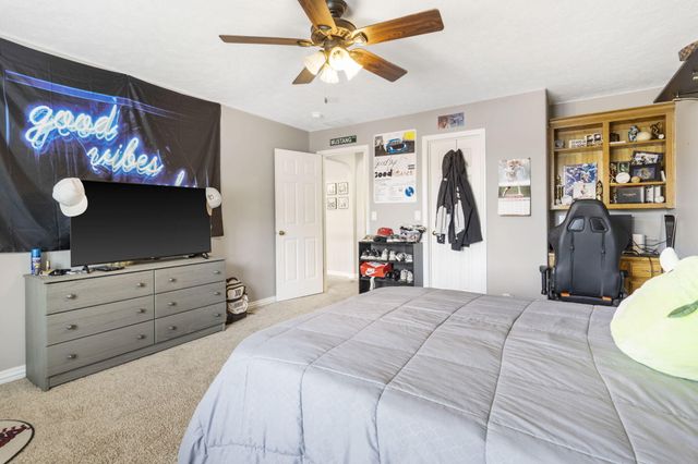 3909 West Eaglecrest Street, Battlefield, MO 65619
